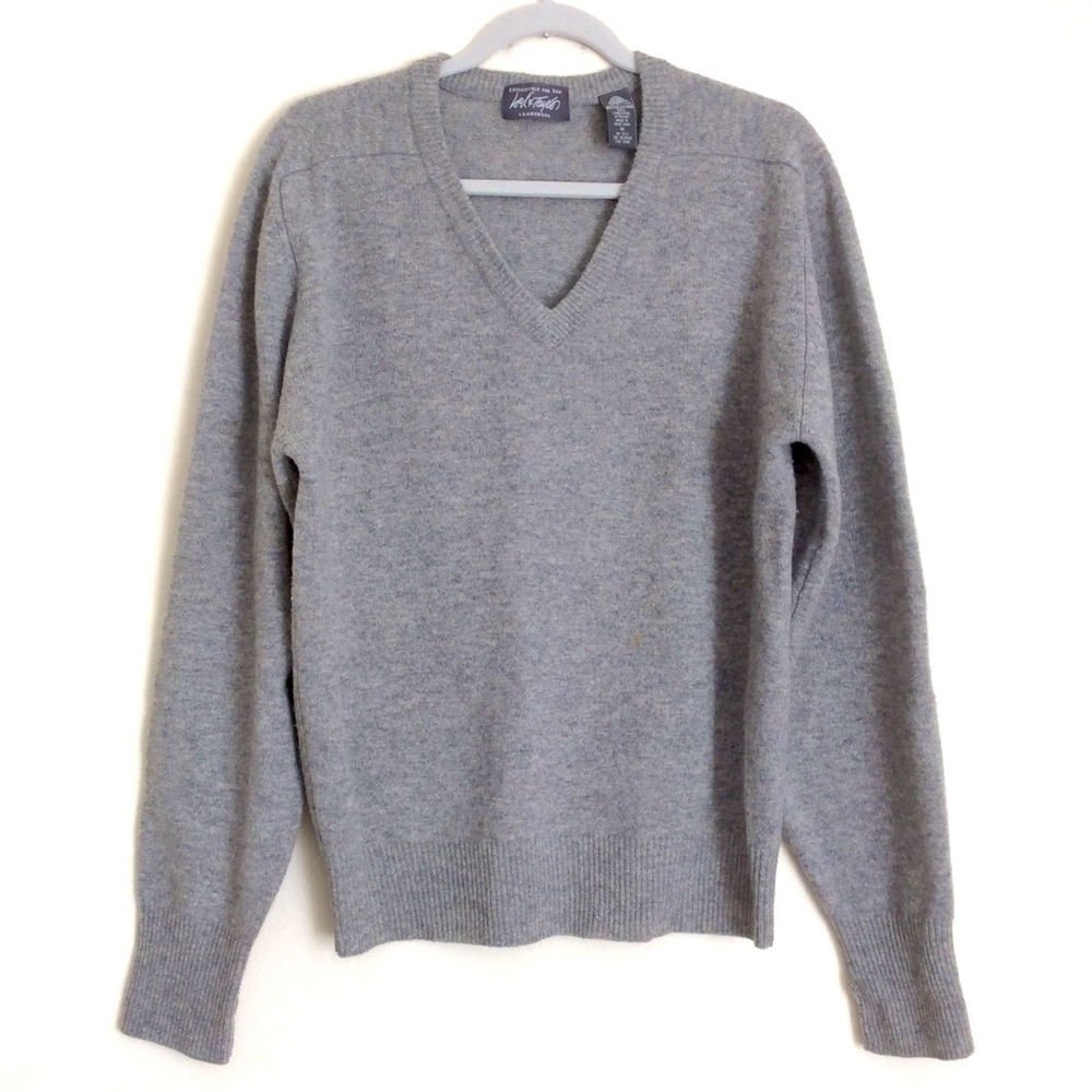 Vintage Lord & Taylor WoolMark 100% Lambswool Crew V-Neck Sz M Cabincore